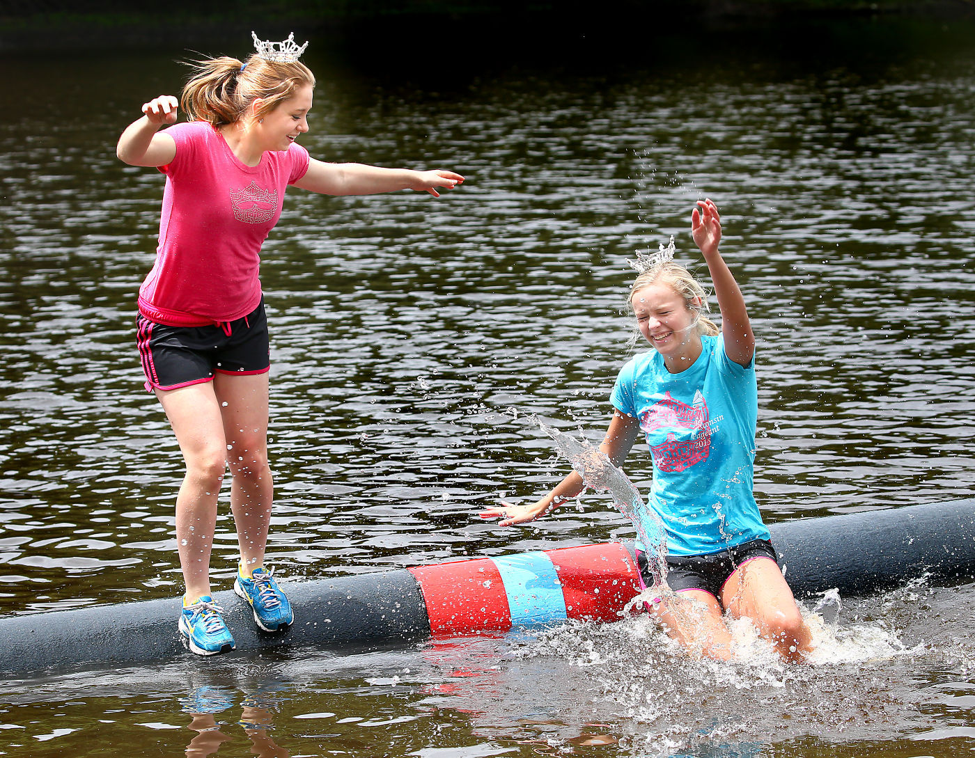 Rollin' on the river